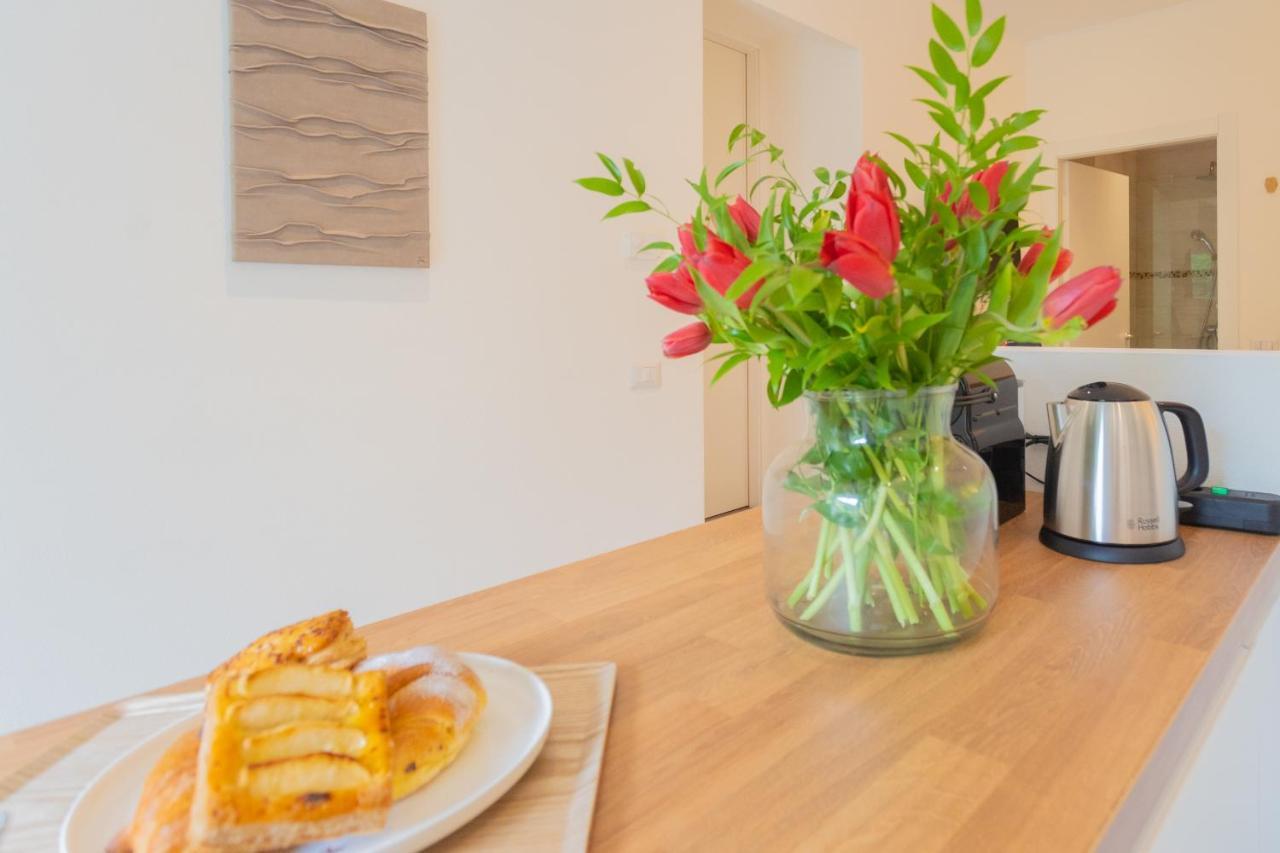 Enchanted Como Lake - Tremezzo Apartments By Rent All Como ภายนอก รูปภาพ